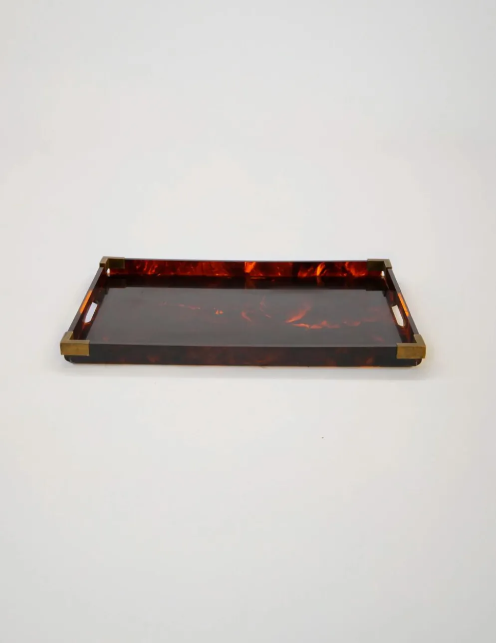 Plateau de service vintage en acrylique imitation écaille et laiton, Italie