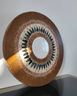 Plateau, dessous de plat brutaliste en bois et mosaïque