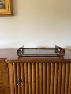 Plateau en laiton et lucite en écaille de tortue de style Hollywood Regency, Italie, années 1970.