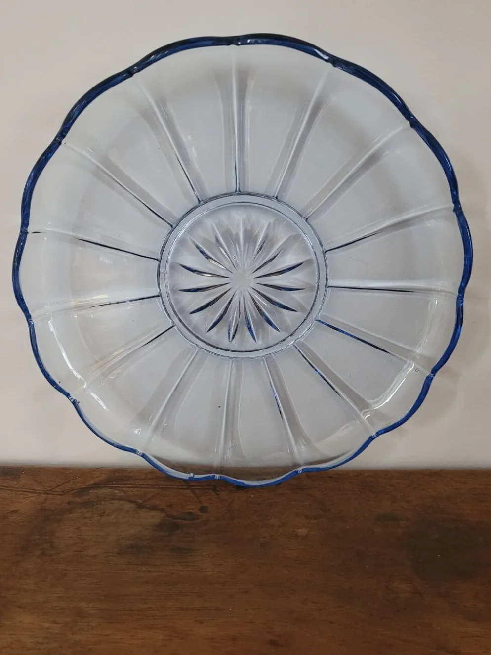 Plateau en verre bleu rond