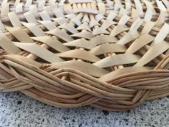 Plateau à fromage ou plat à gâteaux vintage en osier