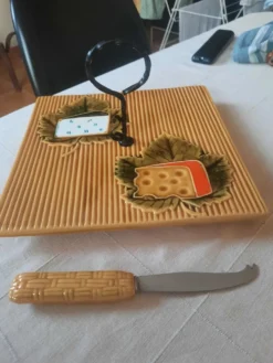 Plateau à fromage vallauris signé