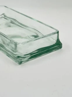 Plateau rectangulaire vintage en verre épais teinté vert pâle