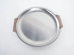 Plateau rond en acier inoxydable, design danois, années 1970, fabriqué au Danemark