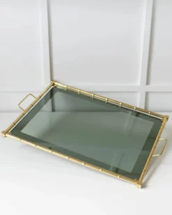 Plateau vintage en bambou doré - plaqué or avec verre fumé - design bambou - Hollywood Regency - années 1960
