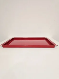 Plateaux en métal rouge vintage italien / Service décoratif moderne du milieu du siècle