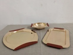 Plateaux et coupe en laiton et bakélite par PM Italy, Italie vers 1970