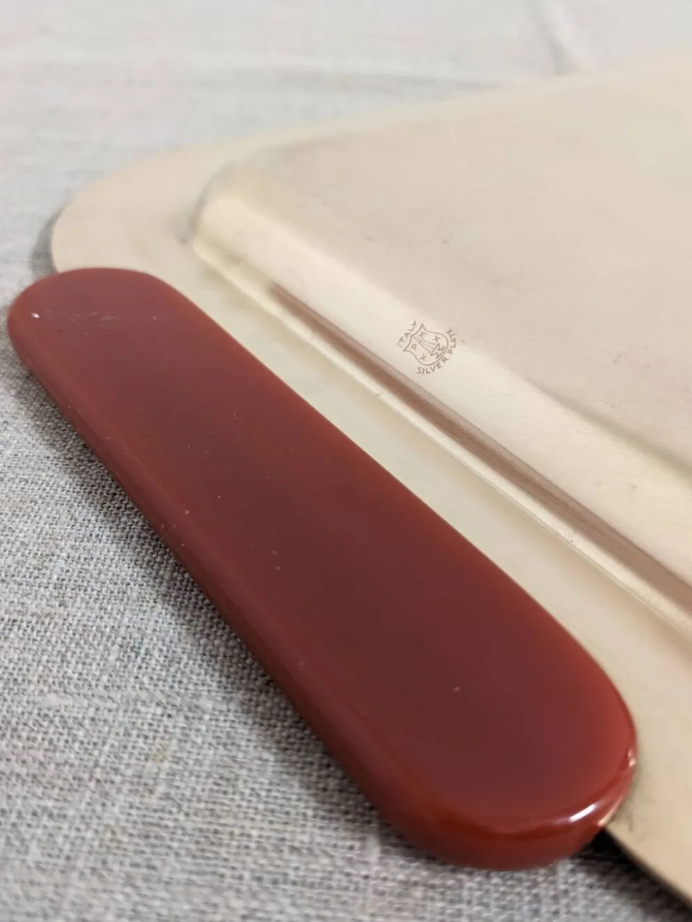 Plateaux et coupe en laiton et bakélite par PM Italy, Italie vers 1970