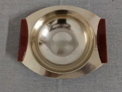 Plateaux et coupe en laiton et bakélite par PM Italy, Italie vers 1970