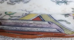 Plat en faience décor japonisant
