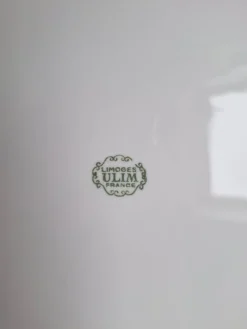 Plat en porcelaine de Limoges