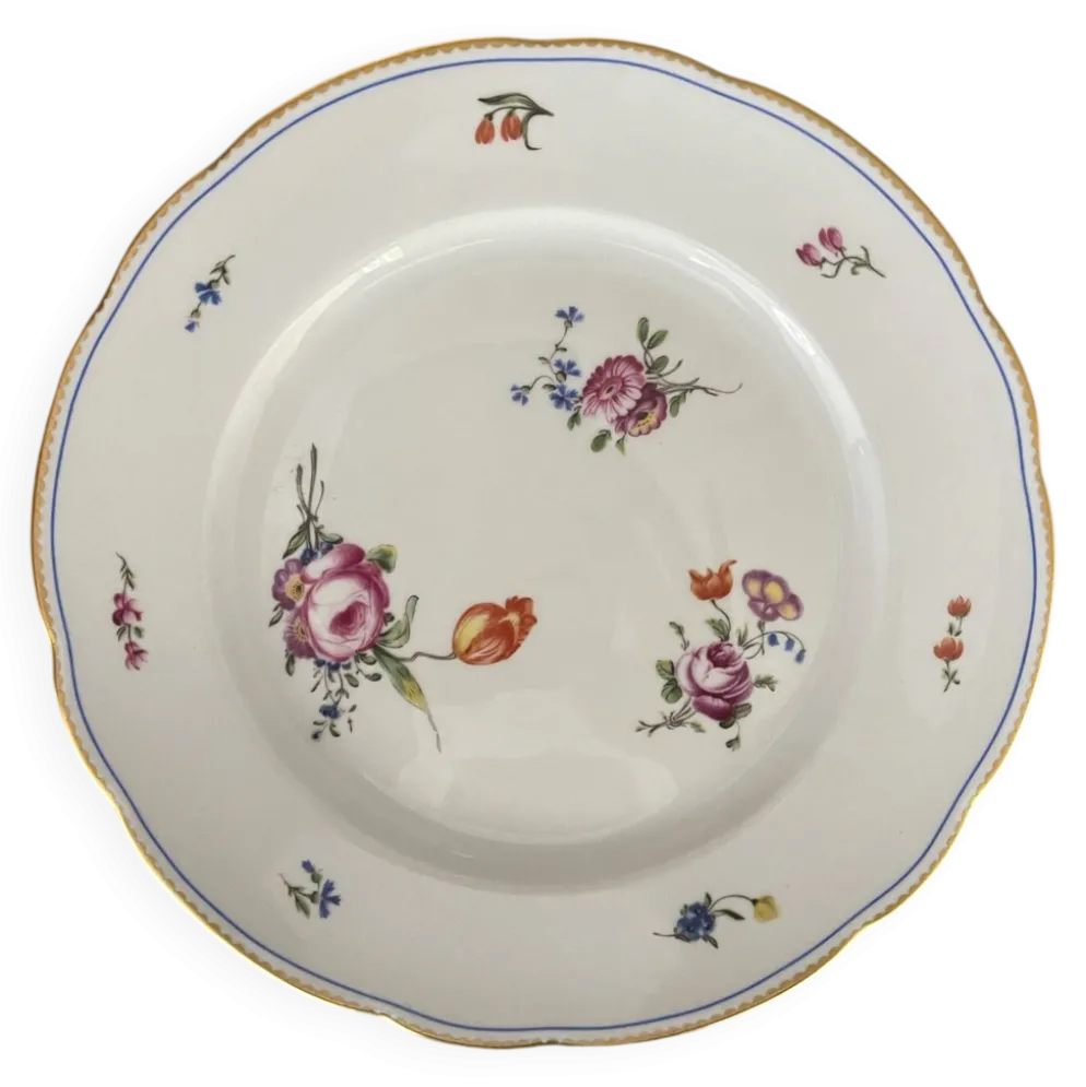 Plat en porcelaine de Limoges, décor, floral raffiné