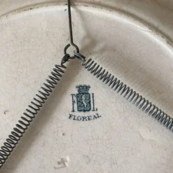 Plat en terre de fer 