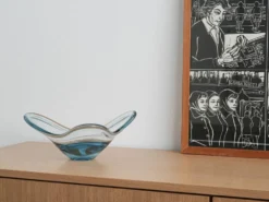 Plat en verre, design danois, années 1960, fabricant : Holmegaard