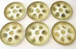 Plat et 6 assiettes à coquillages