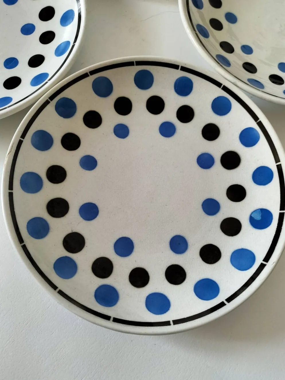 plat et 4 assiettes à dessert K et G Lunéville