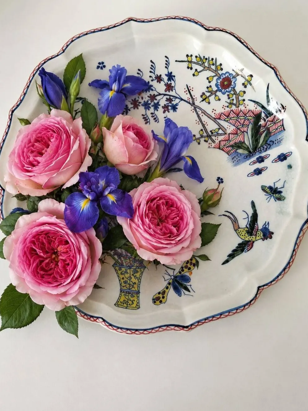Plat faïence de Desvres – Décor sur les deux faces – Vers 1890-1910