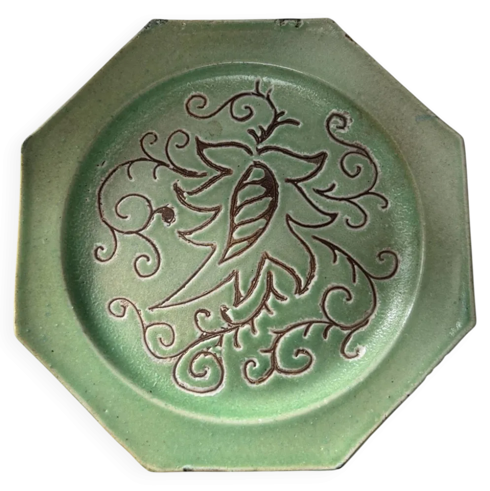 Plat floral signé Abbaye du Bec