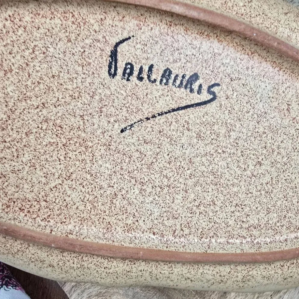 Plat à foie gras en céramique Vallauris – décor floral gravé