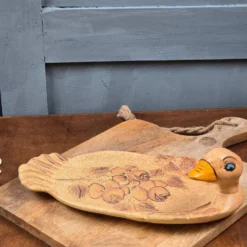Plat à foie gras en céramique Vallauris – décor floral gravé