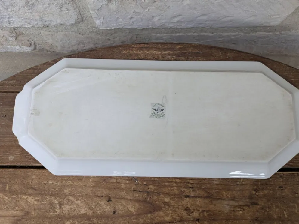 Plat à gâteau cake en porcelaine émail de Limoges LF décor fleurs de lilas
