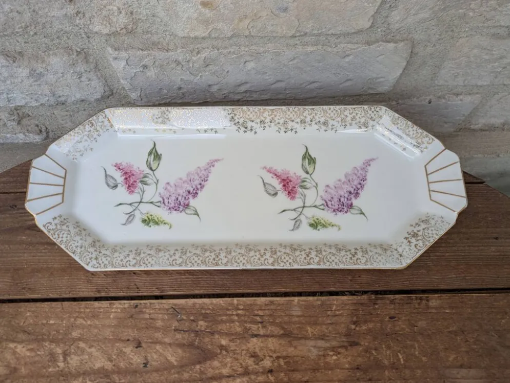 Plat à gâteau cake en porcelaine émail de Limoges LF décor fleurs de lilas