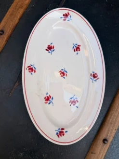 Plat ovale ancien