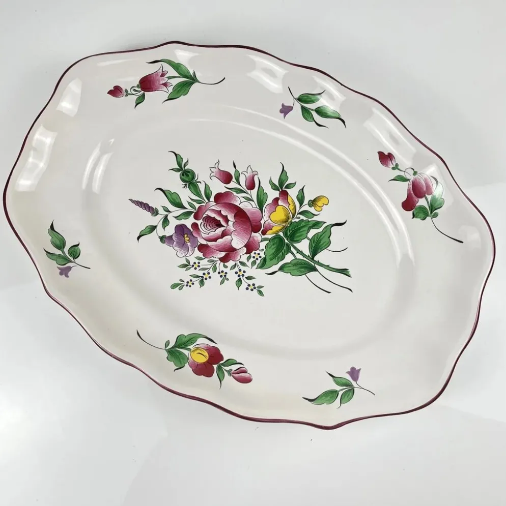Plat ovale à bout plat modèle Réverbère par KG Lunéville, motif rose