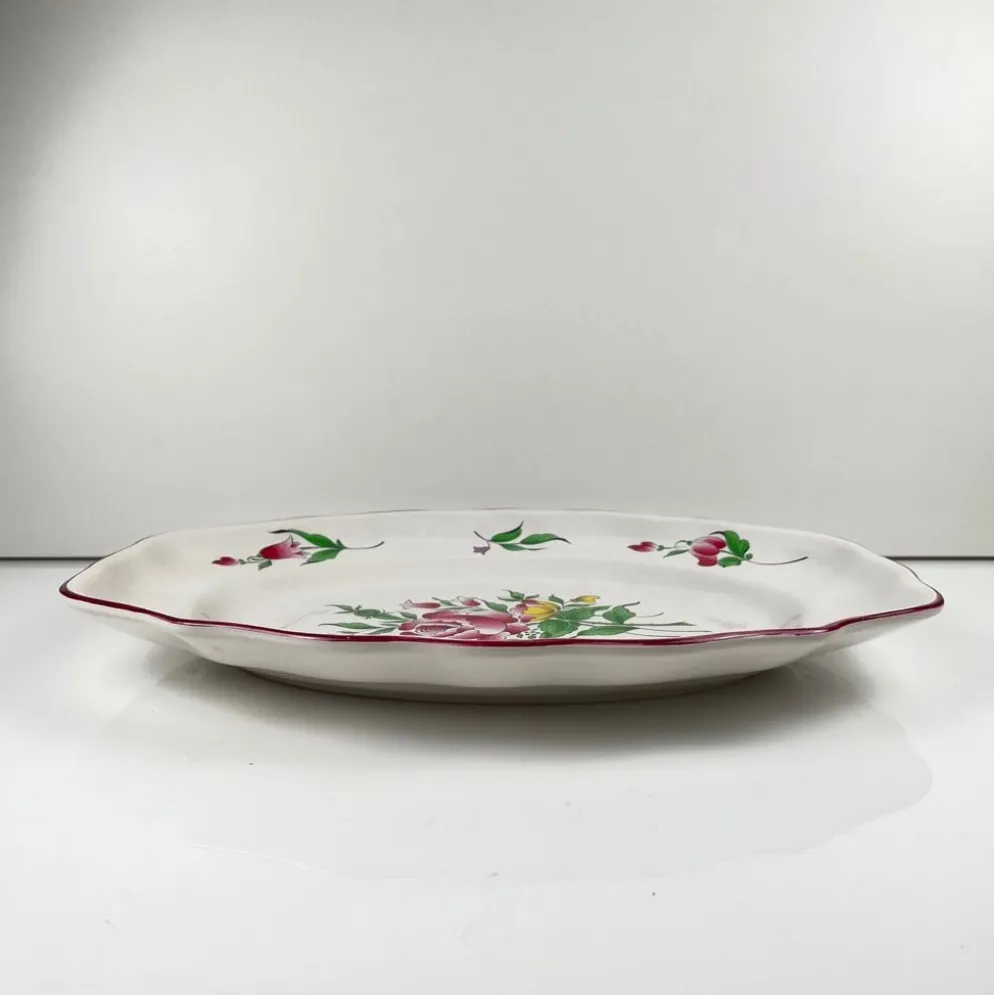 Plat ovale à bout plat modèle Réverbère par KG Lunéville, motif rose