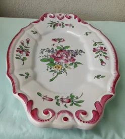 Plat ovale en faïence style Lunéville
