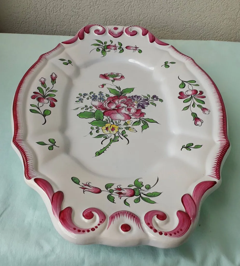 Plat ovale en faïence style Lunéville