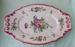 Plat ovale en faïence style Lunéville