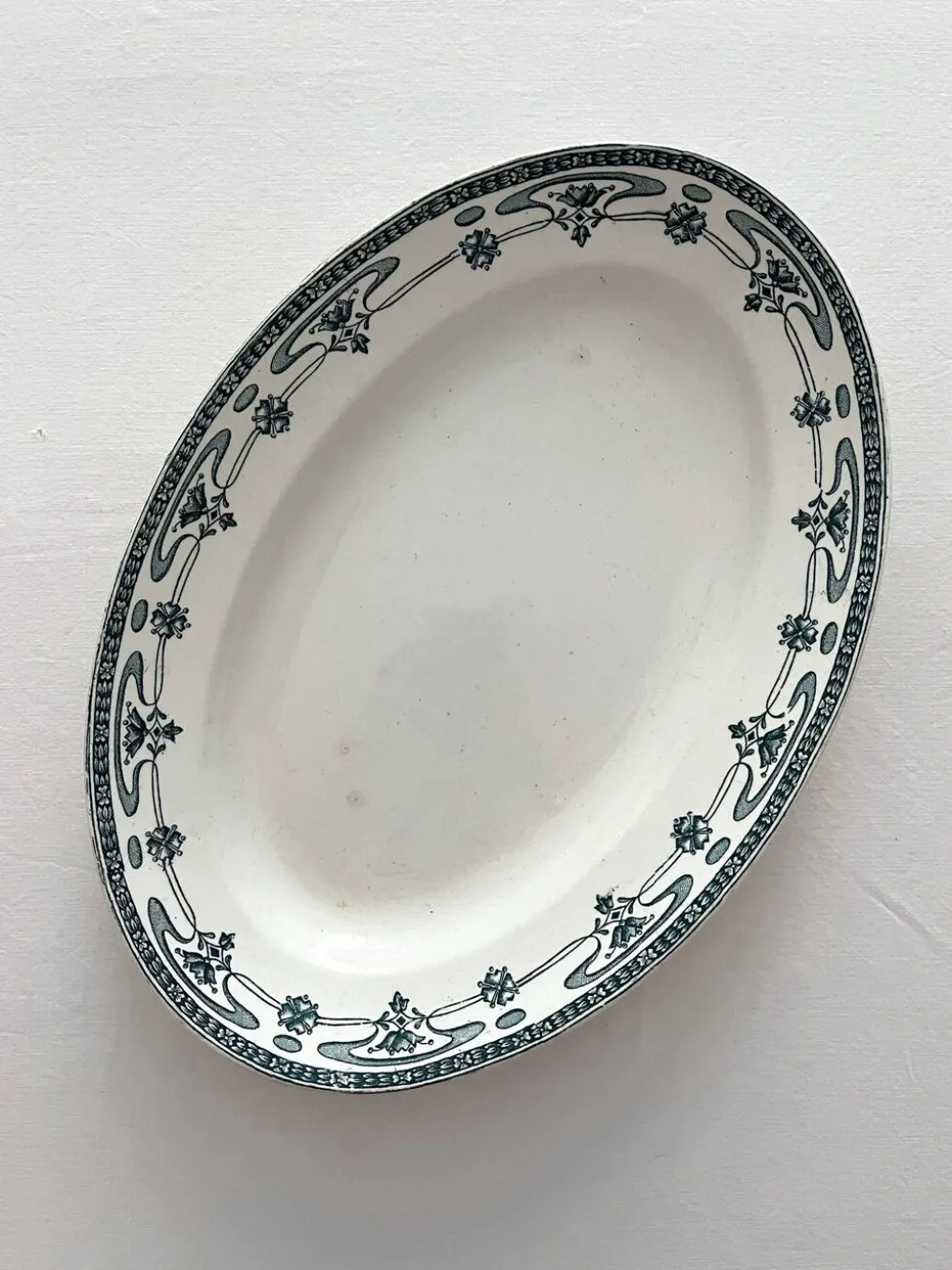 Plat ovale terre de fer "Mogador" Saint Amand