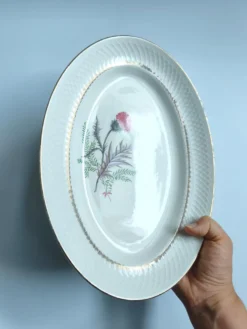 Plat ovale vintage signé Moulin des loups modèle Imperia fleur rose