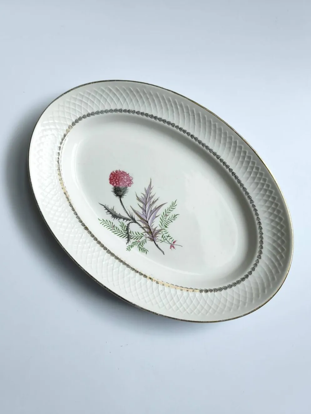 Plat ovale vintage signé Moulin des loups modèle Imperia fleur rose