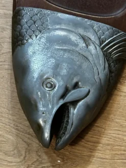Plat poisson vintage bois et Métal– plateau de service saumon/truite –