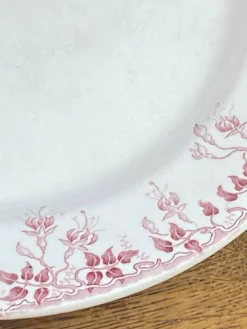 Plat rond en terre de fer