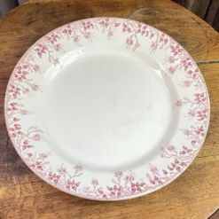 Plat rond en terre de fer