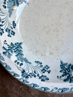 Plat rond et creux Longwy en terre de fer bleue, service