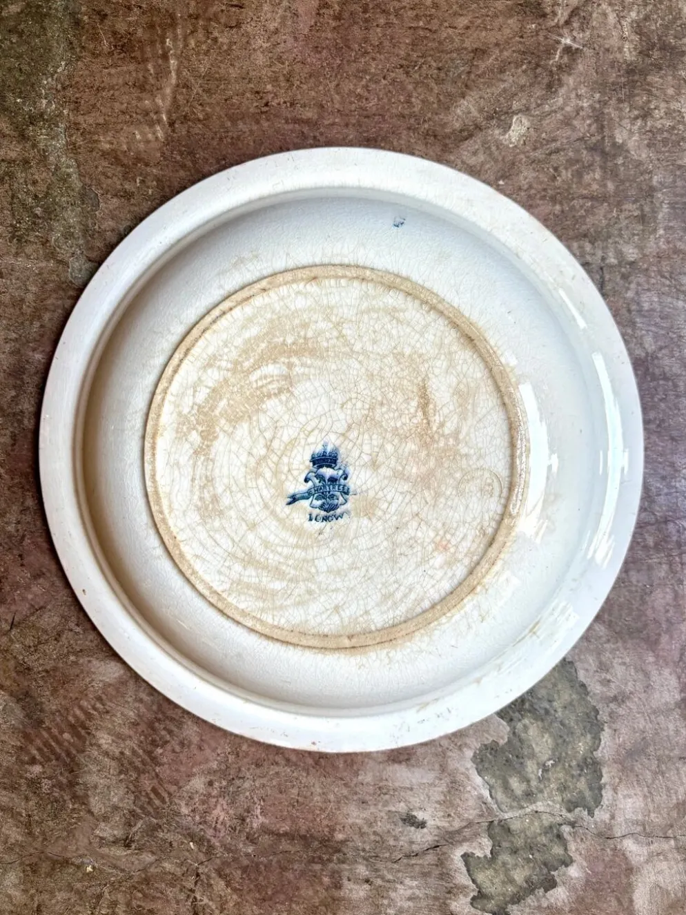 Plat rond et creux Longwy en terre de fer bleue, service "Chartres"
