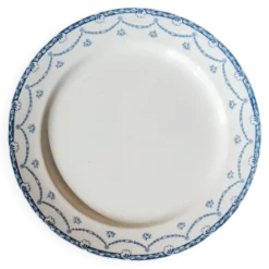 Plat rond semi creux en faïence anglaise