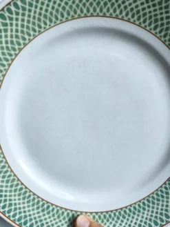 Plat rond vintage à poignées Saint Amand modèle Annabello damier vert