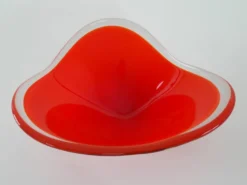 Plat rouge, verre de Murano, design italien, années 1960, fabriqué en Italie