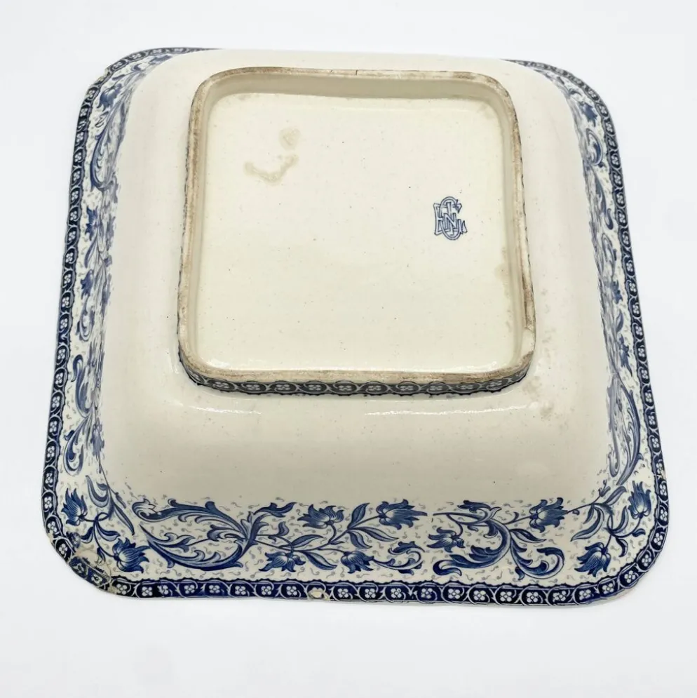 Plat / Saladier en faïence de Gien "Terre de Fer", service "Ibis", 1876