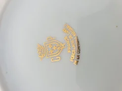 Plats de service et soupière en porcelaine de luxe de la compagnie nationale
