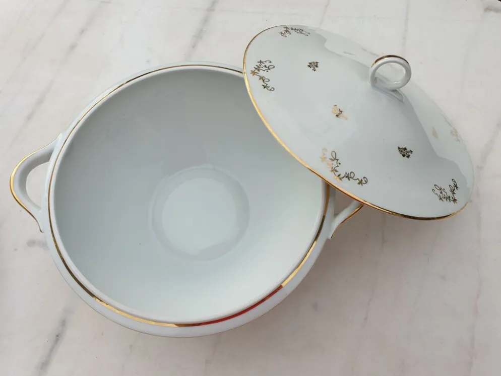 Plats de service et soupière en porcelaine de luxe de la compagnie nationale
