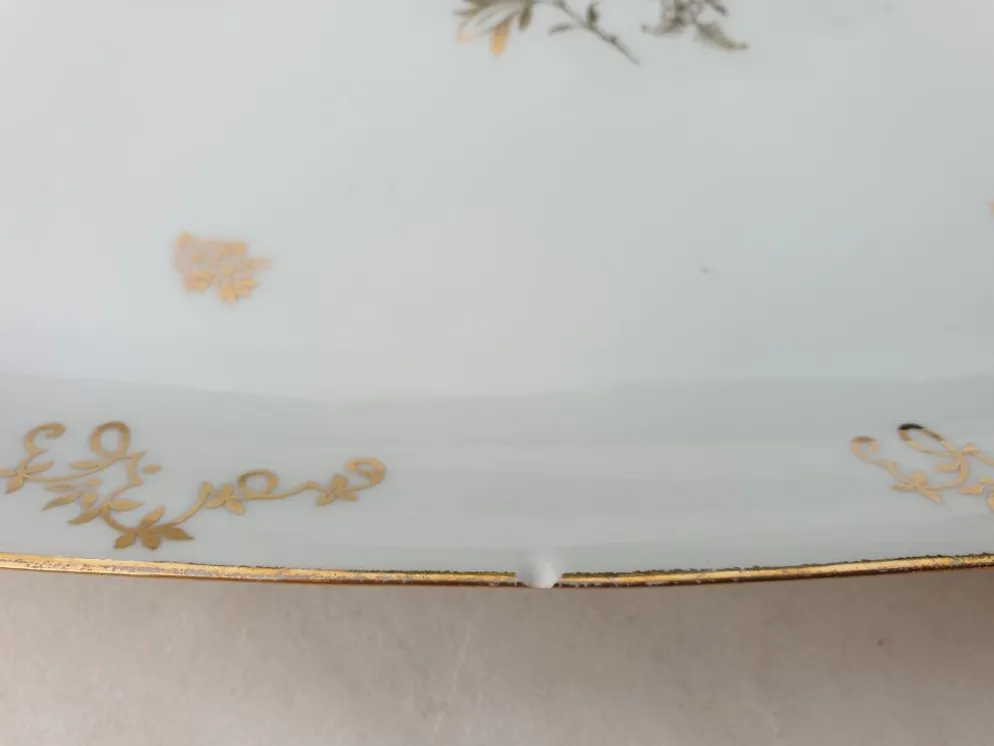 Plats de service et soupière en porcelaine de luxe de la compagnie nationale