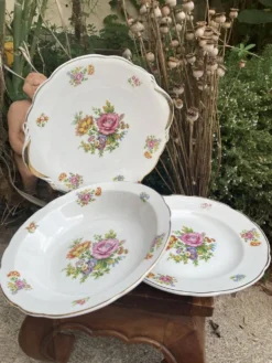 Plats de service ronds Digoin Sarreguemines charme d’antan