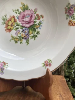 Plats de service ronds Digoin Sarreguemines charme d’antan