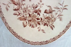 2 plats de service terre de fer Gien modèle Mai vers 1900